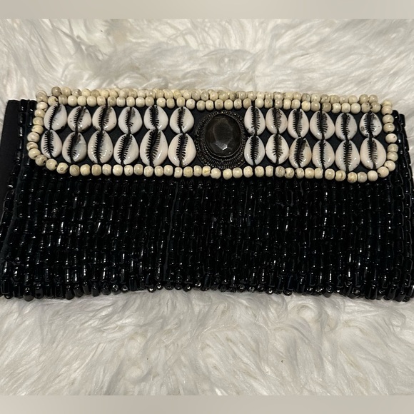Day Birger et Mikkelsen Beaded Shell Clutch Black and Cream - magnetic closure - Picture 1 of 6